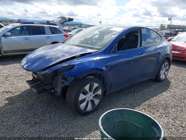 2024 TESLA MODEL Y 7SAYGAEE7RF991627 Photo 1