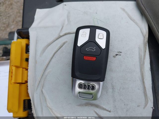 WAUYNGF53JN001452 Audi A5