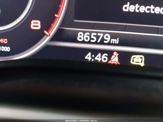 WAUYNGF53JN001452 Audi A5