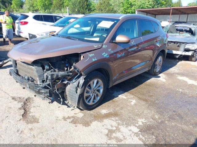 KM8J3CA47HU302593 Hyundai TUCSON SE