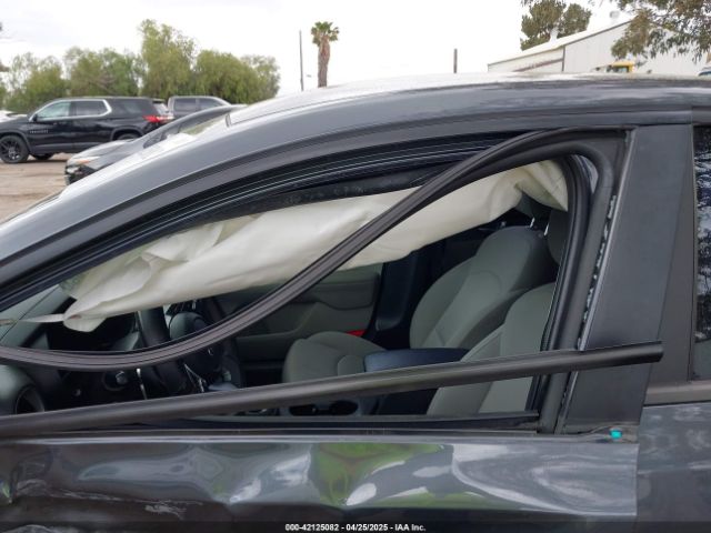 3KPF24AD4ME354906 KIA Forte Lxs