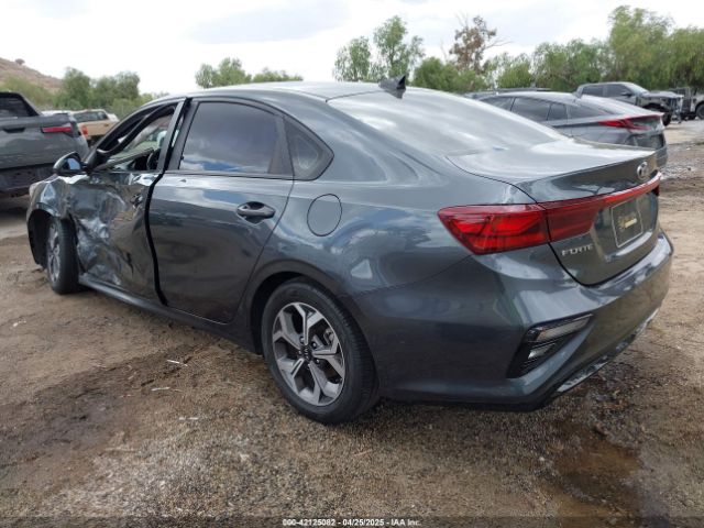3KPF24AD4ME354906 KIA Forte Lxs