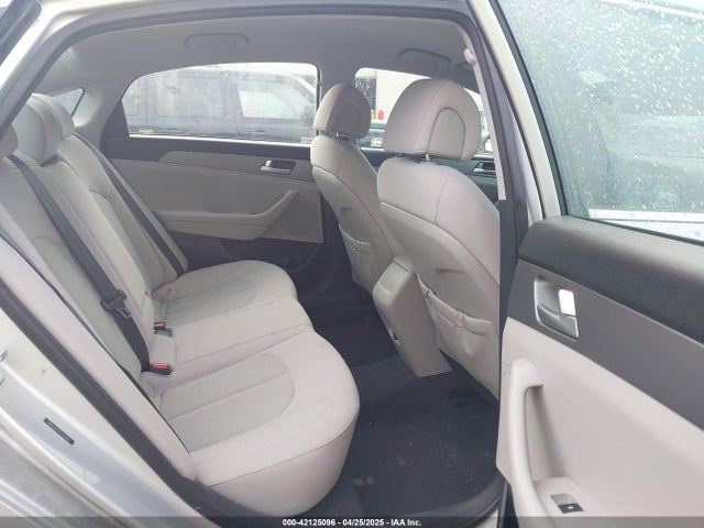 5NPE24AF5FH212883 Hyundai SONATA SE