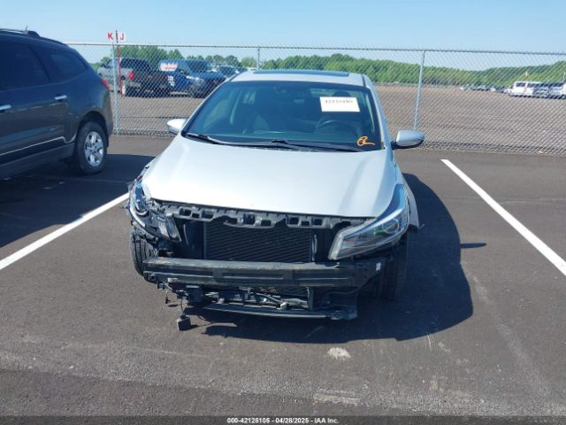 3KPFN4A88JE165326 KIA FORTE EX