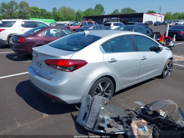 3KPFN4A88JE165326 KIA FORTE EX