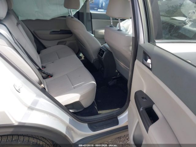 KNDPMCAC0K7588635 KIA Sportage Lx