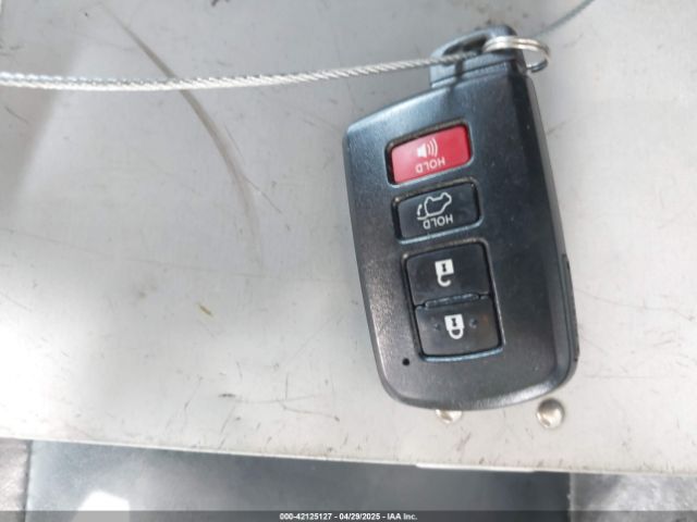 5TDKKRFH3FS083000 Toyota Highlander Xle V6