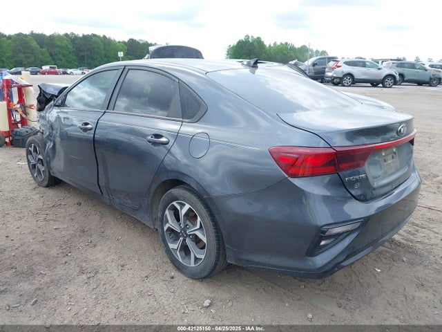 3KPF24AD2ME276819 KIA Forte Lxs