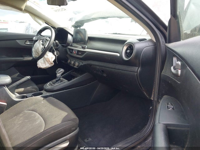 3KPF24AD2ME276819 KIA Forte Lxs