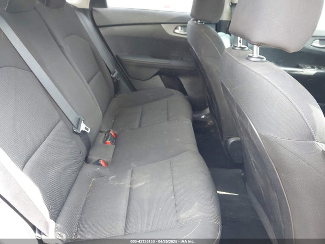 3KPF24AD2ME276819 KIA Forte Lxs
