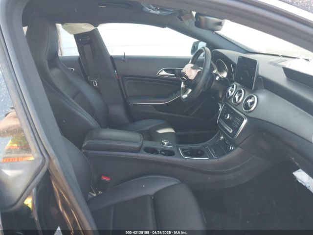 2018 MERCEDES-BENZ CLA 250 WDDSJ4GB6JN638901 Photo 4