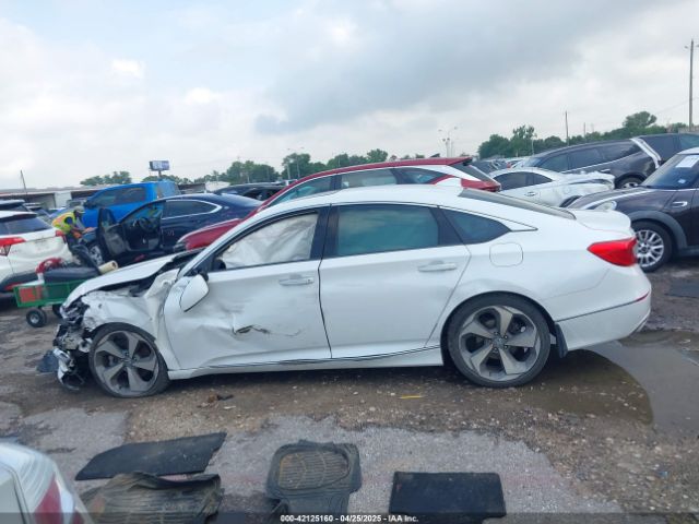 1HGCV2F91JA037362 Honda Accord Touring 2.0t