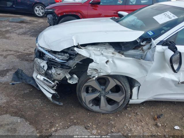 1HGCV2F91JA037362 Honda Accord Touring 2.0t