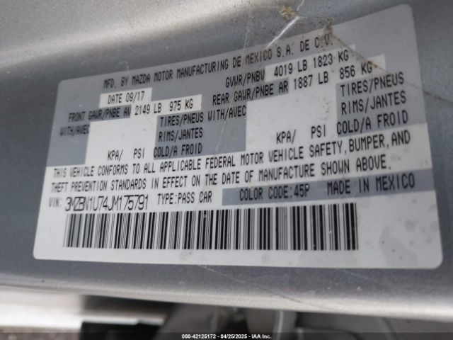 2018 MAZDA MAZDA3 3MZBN1U74JM175791 Photo 8