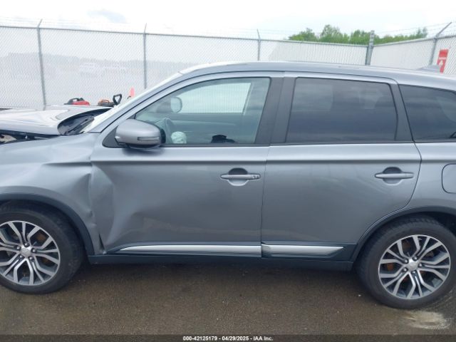 JA4AZ3A34HZ062894 Mitsubishi Outlander Se