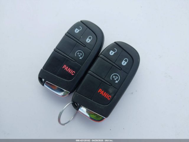 ZACNJBBB4KPK33256 Jeep Renegade