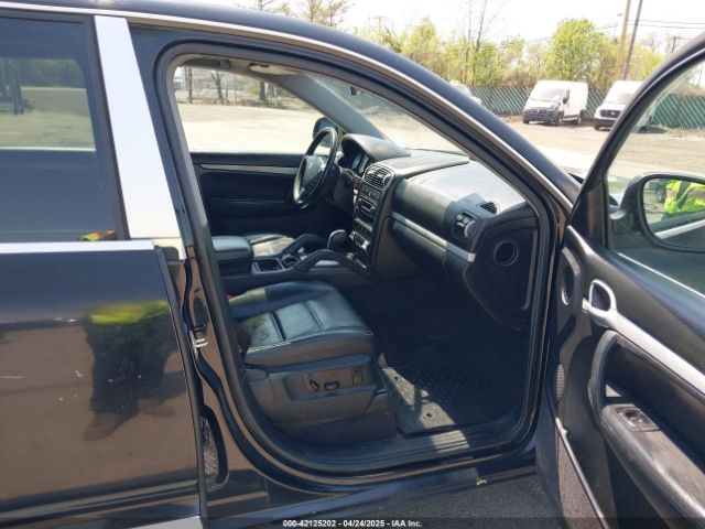 2005 PORSCHE CAYENNE WP1AA29P25LA24897 Photo 4