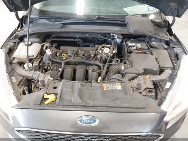 1FADP3F27GL351042 Ford FOCUS SE