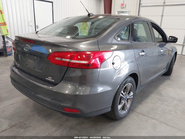1FADP3F27GL351042 Ford FOCUS SE