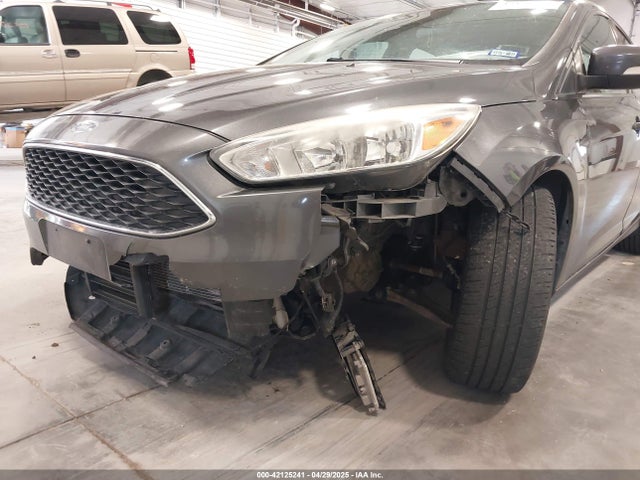 1FADP3F27GL351042 Ford FOCUS SE