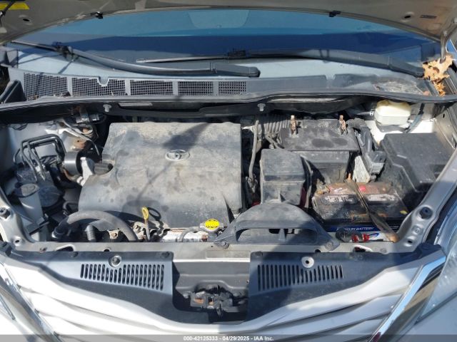 5TDKK3DC6FS663023 Toyota Sienna Le 8 Passenger