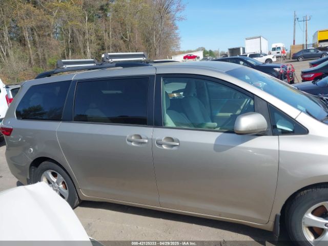 5TDKK3DC6FS663023 Toyota Sienna Le 8 Passenger