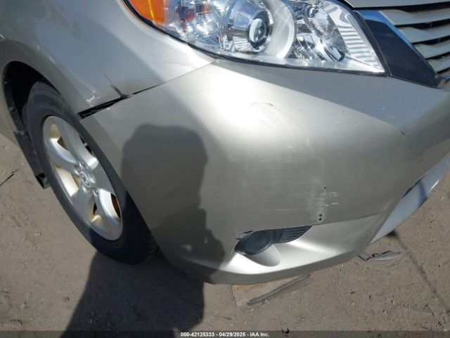 5TDKK3DC6FS663023 Toyota Sienna Le 8 Passenger