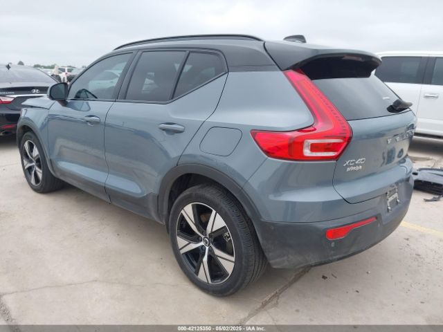 2022 VOLVO XC40 RECHARGE PURE ELECTRIC YV4ED3UR9N2692112 Photo 2