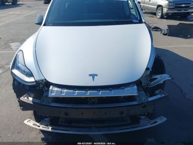 2021 TESLA MODEL Y 5YJYGAEE6MF281799 Photo 9
