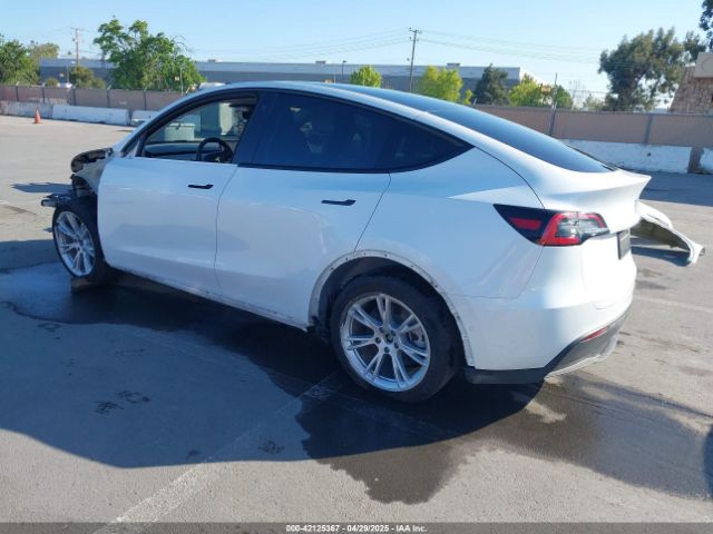 2021 TESLA MODEL Y 5YJYGAEE6MF281799 Photo 2