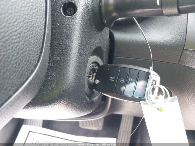 3KPFK4A73HE037005 KIA FORTE LX
