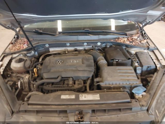 3VW817AUXFM092814 Volkswagen Golf Tsi S 2-door