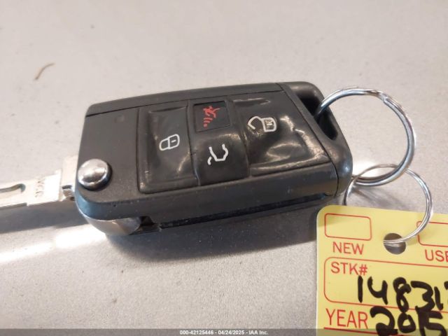 3VW817AUXFM092814 Volkswagen Golf Tsi S 2-door