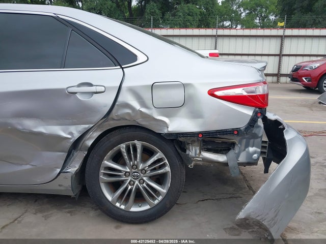 4T1BF1FK0FU960051 Toyota CAMRY SE
