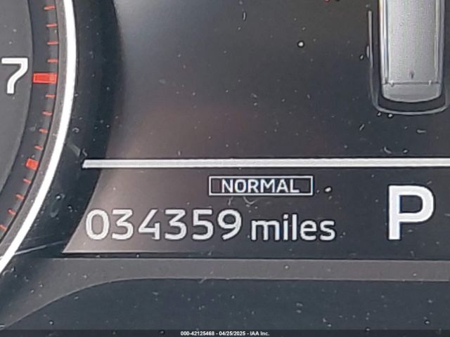 JA4J4VA82RZ027004 Mitsubishi Outlander