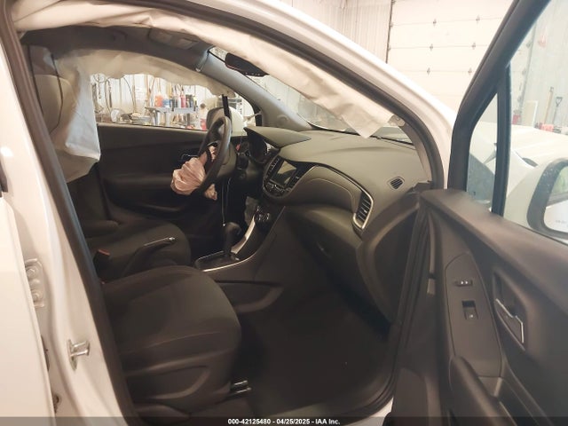 3GNCJKSBXKL339026 Chevrolet TRAX LS