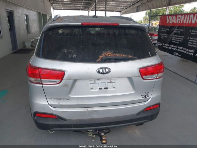 5XYPG4A50JG401443 KIA Sorento 3.3l Lx