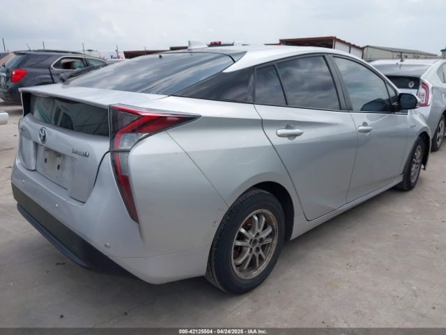 JTDKARFU5G3008768 Toyota Prius Four