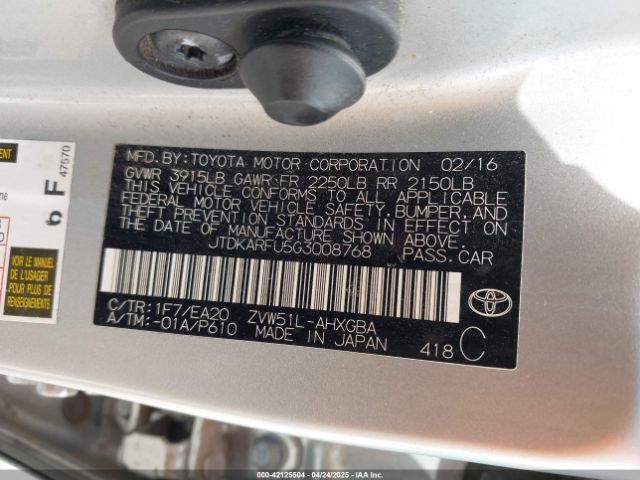 JTDKARFU5G3008768 Toyota Prius Four