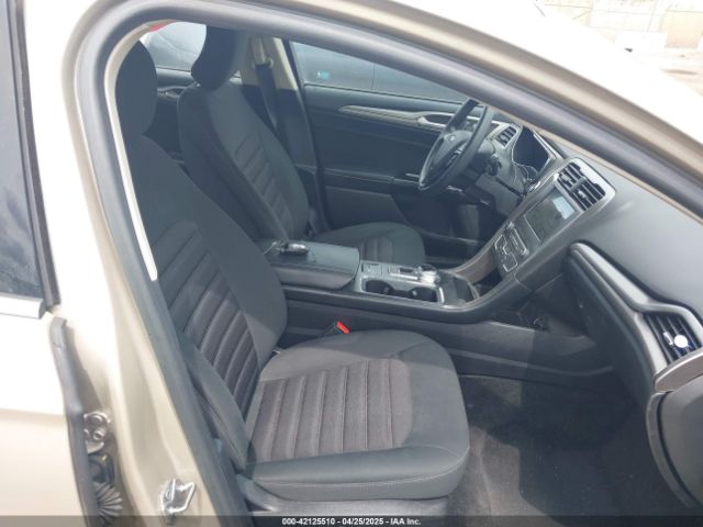 3FA6P0H74HR395535 Ford FUSION SE