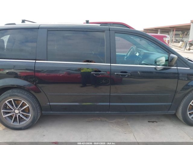 2C4RDGCG5HR600284 Dodge Grand Caravan Sxt