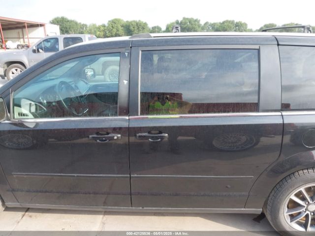 2C4RDGCG5HR600284 Dodge Grand Caravan Sxt