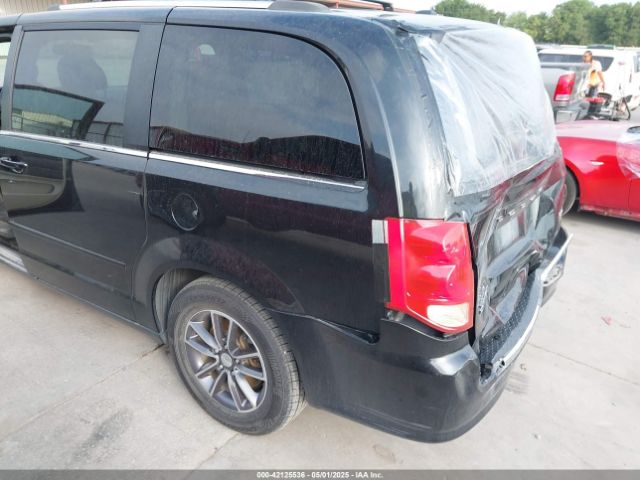 2C4RDGCG5HR600284 Dodge Grand Caravan Sxt