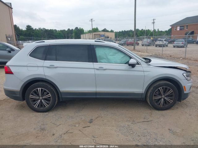 3VV3B7AXXJM039125 Volkswagen Tiguan 2.0t Se/2.0t Sel