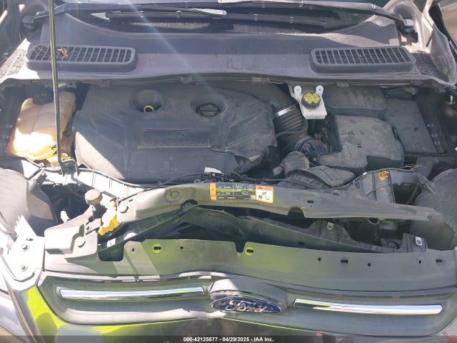 1FMCU9G93GUC45724 Ford ESCAPE SE