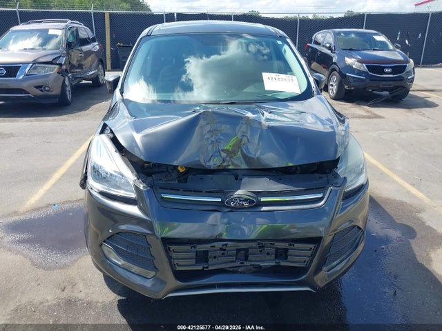1FMCU9G93GUC45724 Ford ESCAPE SE
