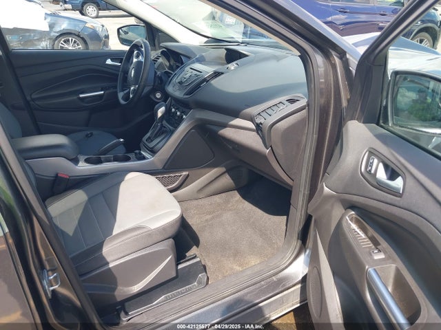 1FMCU9G93GUC45724 Ford ESCAPE SE