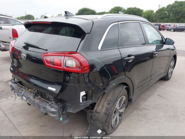 KNDCB3LC7H5055316 KIA NIRO LX