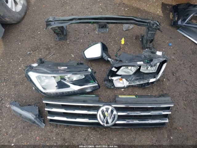 3VV2B7AX8LM177213 Volkswagen Tiguan 2.0t Se/2.0t Se R-line Black/2.0t Sel