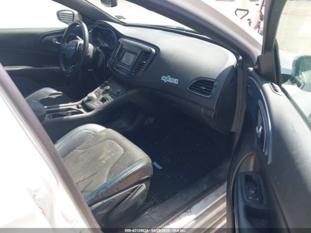 2015 CHRYSLER 200 1C3CCCBB6FN573571 Photo 4